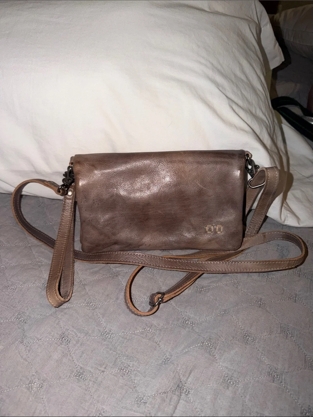 BED|STU taupe brown leather crossbody wallet